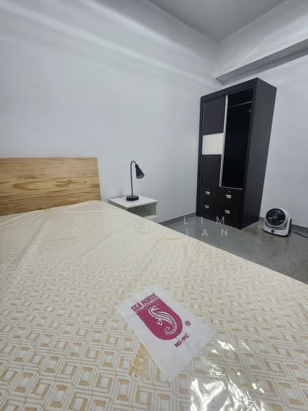 49 Strathmore Avenue, 49 Strathmore Avenue, Alexandra / Commonwealth, Room Rental, 120 sqft, HDB Flat For Rent, by Hazel Lim Chew Lian, 500076987 - Bedroom - PropertyGuru.com.sg