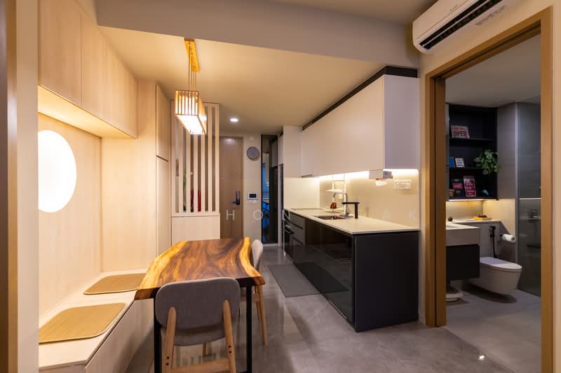 The Essence Condominium For Sale at S$ 1,350,000 | PropertyGuru Singapore - Kitchen