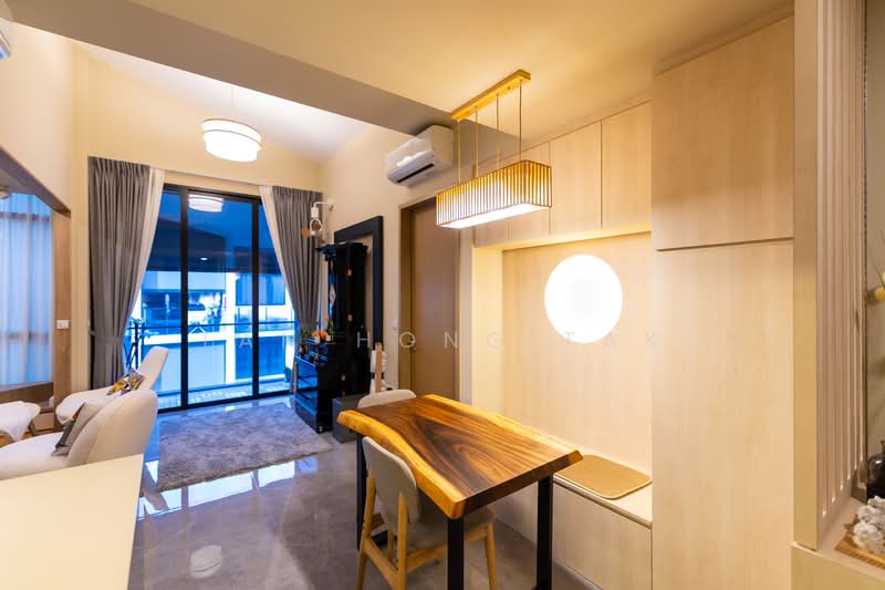 The Essence Condominium For Sale at S$ 1,350,000 | PropertyGuru Singapore - Living Room