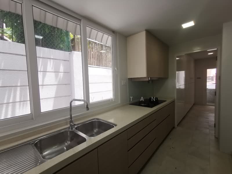 SIGLAP ROAD, , 7 Bedrooms, 9,152 sqft, Bungalow House For Rent, by Alvin Tan, 500077003 - Kitchen - PropertyGuru.com.sg