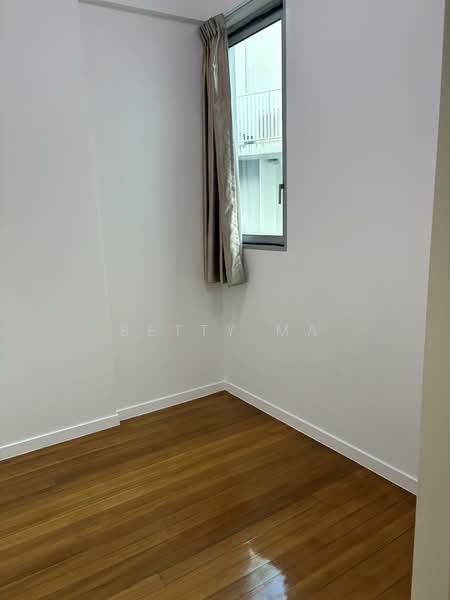 Canberra Residences Condominium For Sale at S$ 1,190,000 | PropertyGuru Singapore - Study room