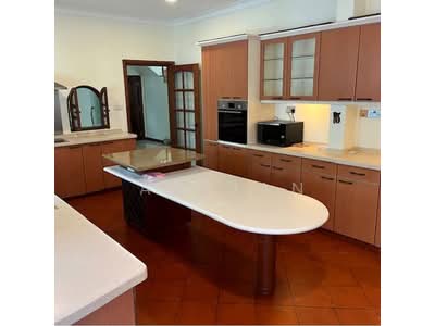 For Rent - Coldstream Avenue