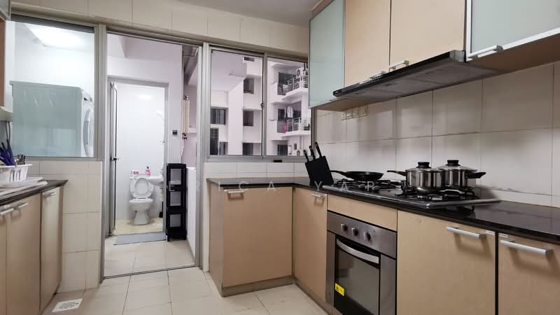 Grandeur 8, 2 Ang Mo Kio Central 3, Room Rental, 100 sqft, Condominium For Rent, by Erica Yap, 500077036 - Kitchen - PropertyGuru.com.sg