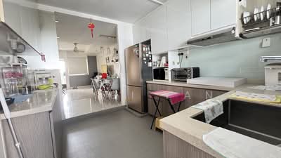 For Sale - 587 Cheng San Court