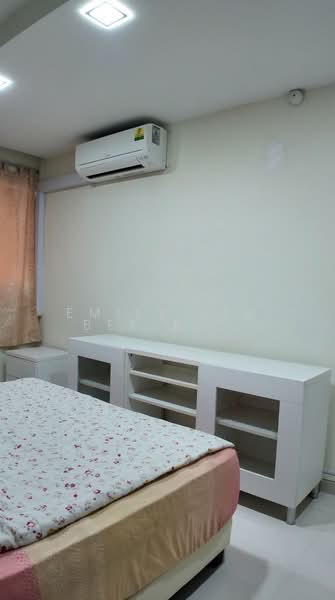 136 Yishun Ring Road HDB Flat For Sale at S$ 420,000 | PropertyGuru Singapore - Bedroom