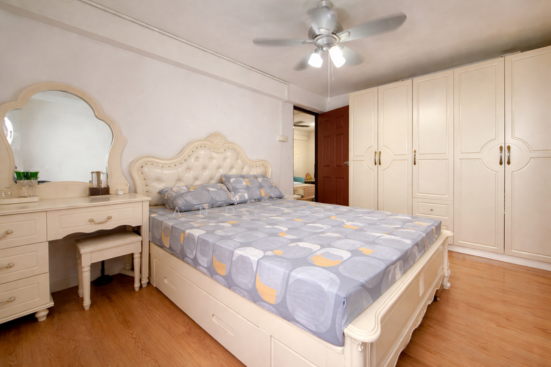 3 Lorong 7 Toa Payoh HDB Flat For Sale at S$ 378,000 | PropertyGuru Singapore - 1st Bedroom