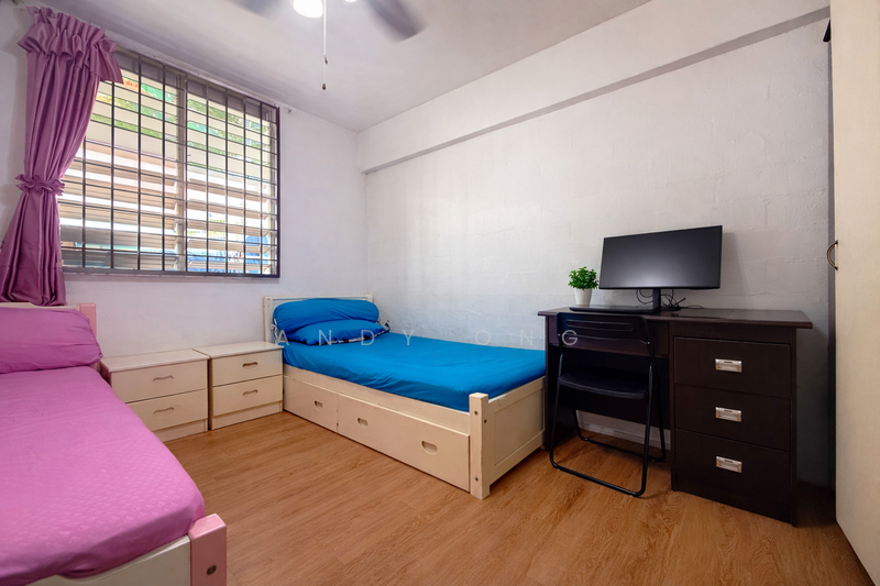 3 Lorong 7 Toa Payoh HDB Flat For Sale at S$ 378,000 | PropertyGuru Singapore - 2nd Bedroom