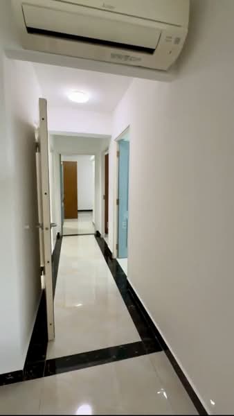 90A Telok Blangah Street 31 HDB Flat For Sale at S$ 900,000 | PropertyGuru Singapore - Corridor