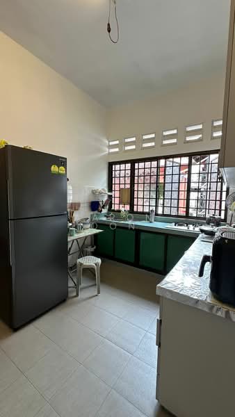 Shophouse/Residential/Retail/ Sembawang Road Shophouse For Sale at S$ 4,950,000 | PropertyGuru Singapore - Kitchen