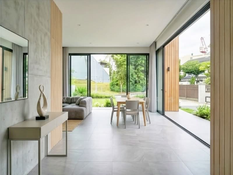 ⭐️WIDE FRONTAGE, ELEVATED LAND, INFINITE POTENTIAL. REBUILD YOUR MASTERPIECE IN WATTEN!⭐️ Semi-Detached House For Sale at S$ 12,700,000 | PropertyGuru Singapore - Living Room