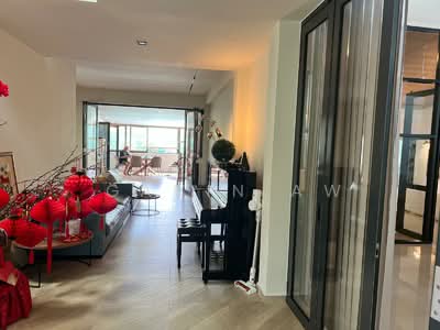 For Sale - Rare Huge Land Size, Move In Condition at Tanah Merah Besar Lane facing Greenery