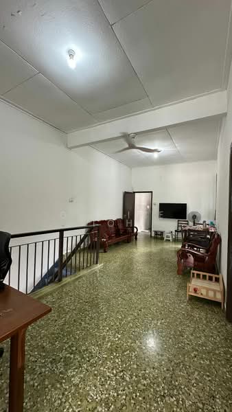 Shophouse/Residential/Retail/ at Sembawang Road Shophouse For Sale at S$ 4,950,000 | PropertyGuru Singapore - Living Room