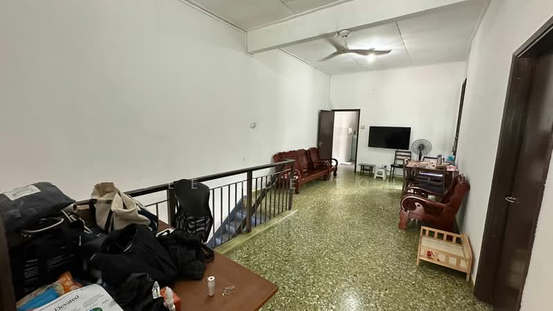 Shophouse/Residential/Retail/ at Sembawang Road Shophouse For Sale at S$ 4,950,000 | PropertyGuru Singapore - Living Room