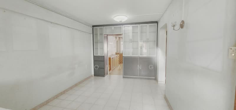 501 Bukit Batok Street 52 HDB Flat For Sale at S$ 420,000 | PropertyGuru Singapore - Living Room