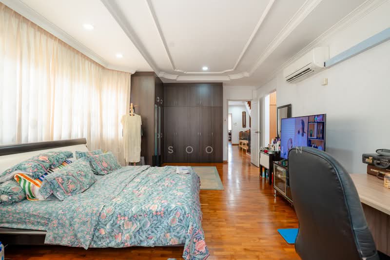 2.5 sty semi-detached in D15! Semi-Detached House For Sale at S$ 7,000,000 | PropertyGuru Singapore - Bedroom