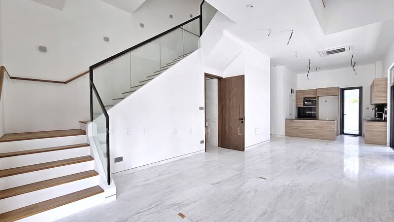 Brand New Pair of Semi Detached Houses! Ready to Move In Semi-Detached House For Sale at S$ 6,800,000 | PropertyGuru Singapore - Interior