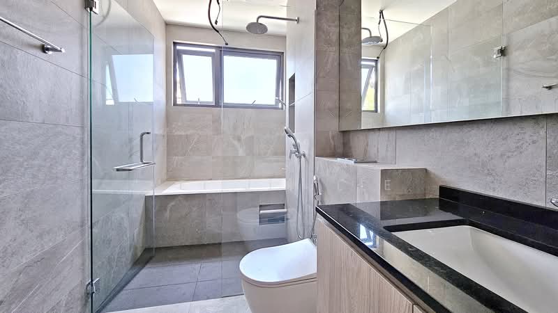 Brand New Pair of Semi Detached Houses! Ready to Move In Semi-Detached House For Sale at S$ 6,800,000 | PropertyGuru Singapore - Bathroom