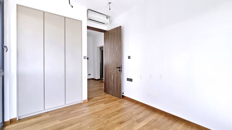 Brand New Pair of Semi Detached Houses! Ready to Move In Semi-Detached House For Sale at S$ 6,800,000 | PropertyGuru Singapore - Interior