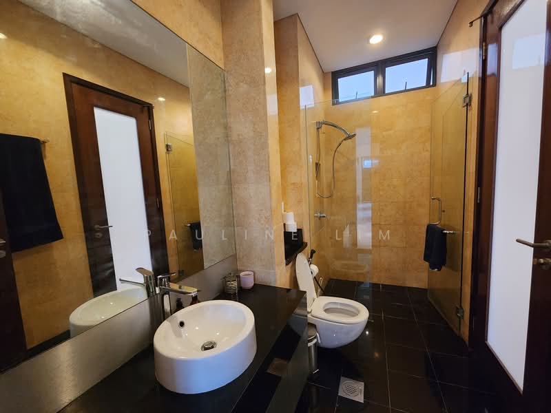 32 Cotswold Close Detached House For Sale at S$ 10,880,000 | PropertyGuru Singapore - Bathroom