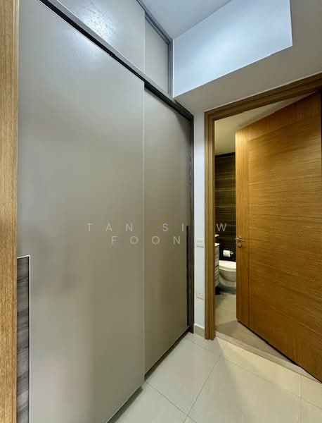 Coco Palms Condominium For Sale at S$ 838,000 | PropertyGuru Singapore - Interior