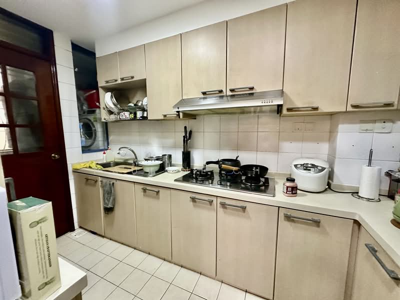 Sanctuary Green Condominium For Sale at S$ 2,868,000 | PropertyGuru Singapore - Kitchen