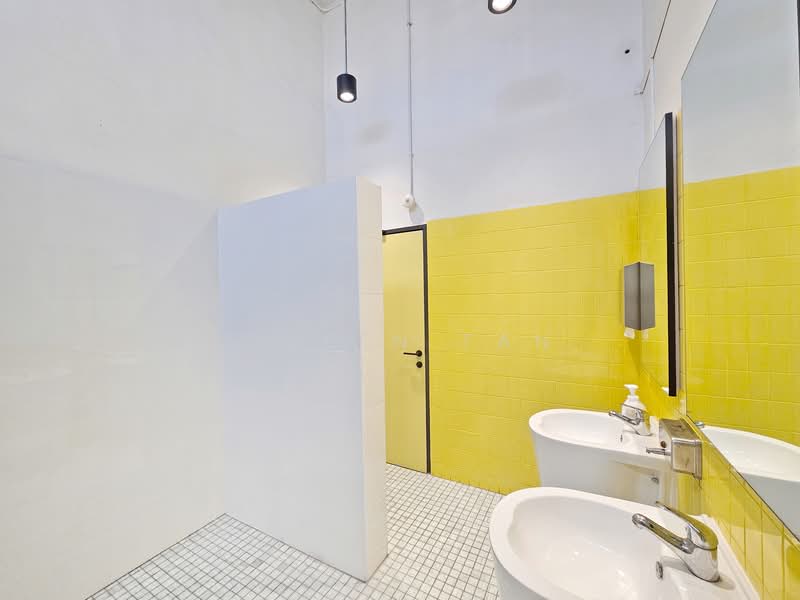 Halcyon 1, 39A Jalan Pemimpin, Ang Mo Kio / Bishan / Thomson, 2,587 sqft, Light Industrial (B1) For Rent, by Eileen Tan, 500077157 - Bathroom - CommercialGuru.com.sg