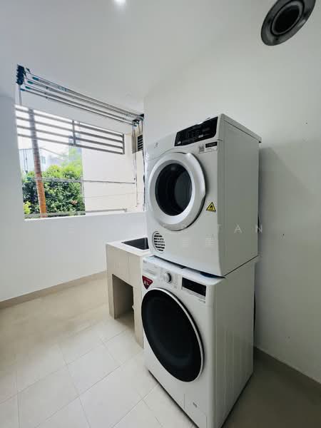 The Shelford, 1 Shelford Road, 3 Bedrooms, 1,529 sqft, Condominium For Rent, by Jennifer Tan WL 陈慧莲, 500077158 - Interior - PropertyGuru.com.sg