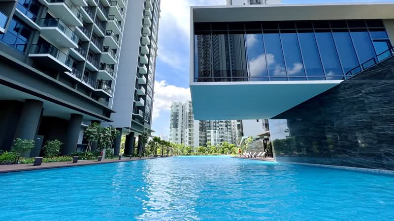 Whistler Grand Condominium For Sale at S$ 1,250,000 | PropertyGuru Singapore - Exterior
