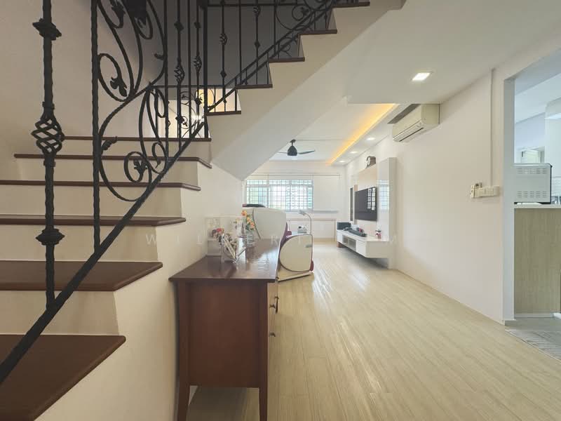 29A Chai Chee Avenue HDB Flat For Sale at S$ 1,100,000 | PropertyGuru Singapore - Living Room
