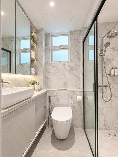 Contemporary Renovated Semi-D in Queen’s Road (D10), Tanglin / Holland / Bukit Timah, 4 Bedrooms, 3,600 sqft, Semi-Detached House For Rent, by Oliver Tan, 500077198 - Bathroom - PropertyGuru.com.sg