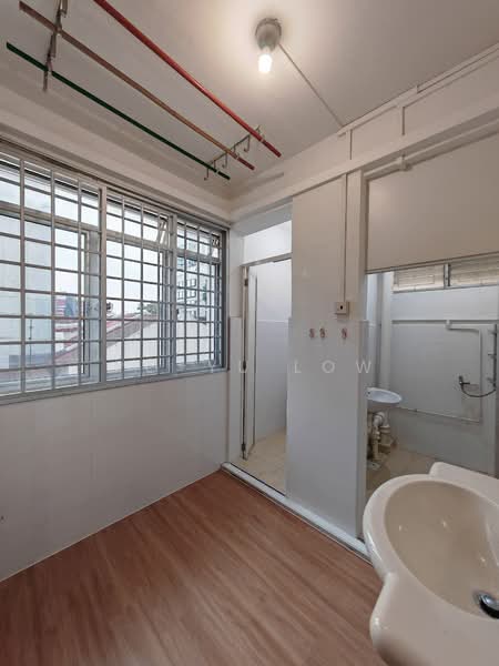 2 Balestier Road, 2 Balestier Road, 2 Bedrooms, 700 sqft, HDB Flat For Rent, by Po-Yu Low, 500077200 - Bathroom - PropertyGuru.com.sg