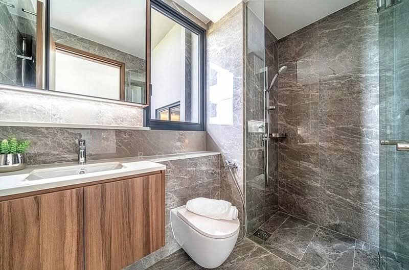 New Condo ❤️D20❤️1min Lentor MRT Intergrated❤️ 3bed 1study 2bath ❤️AMK YCK Bishan Thomson CHIJ Condominium For Sale at S$ 2,249,999 | PropertyGuru Singapore - Bathroom