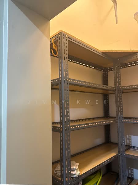 Parc Elegance Condominium For Sale at S$ 900,000 | PropertyGuru Singapore - Store room