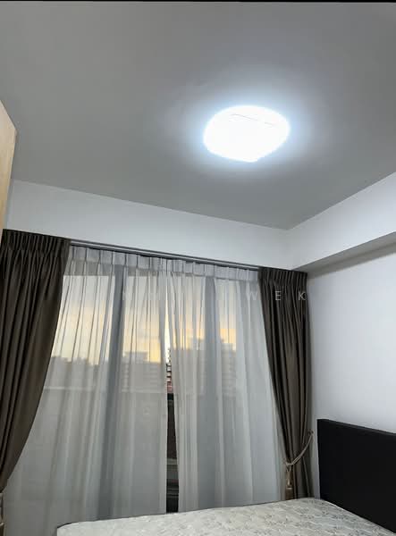 Commonwealth Towers Condominium For Sale at S$ 980,000 | PropertyGuru Singapore - Bedroom