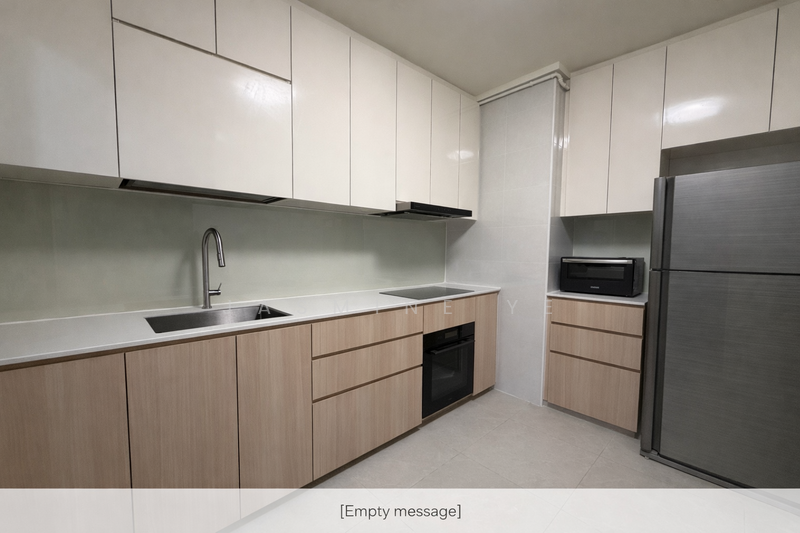 641 Jurong West Street 61 HDB Flat For Sale at S$ 600,000 | PropertyGuru Singapore - Kitchen