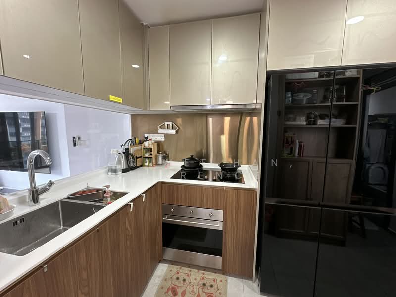 Parc Esta Condominium For Sale at S$ 3,300,000 | PropertyGuru Singapore - Kitchen
