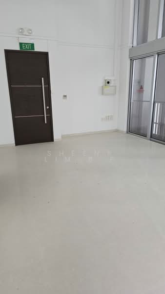 Eon Shenton, 70 Shenton Way, 1,259 sqft, Office For Rent, by Sheena Lim B P, 500077229 - Entrance - CommercialGuru.com.sg