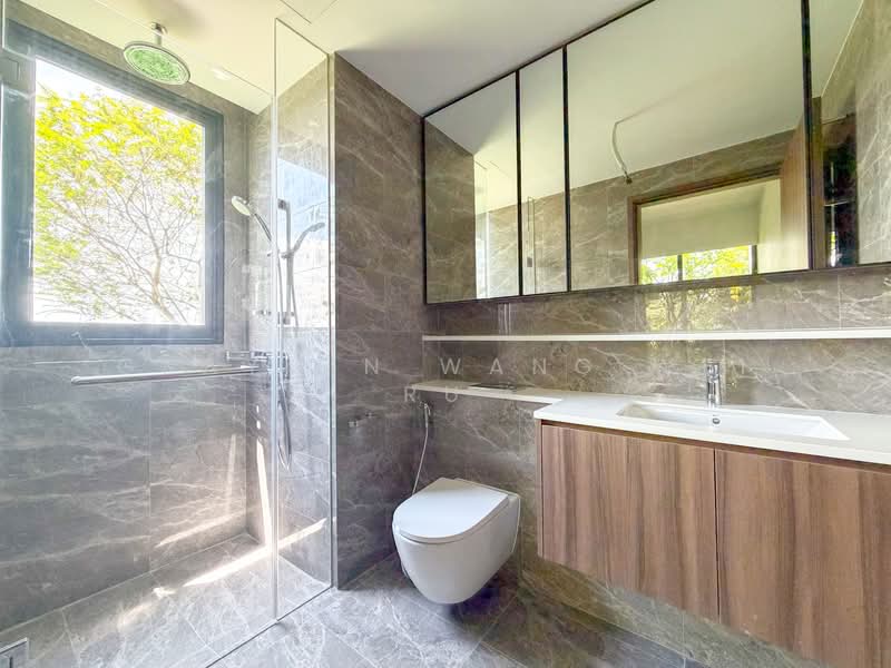 Lentor Modern, 3 Lentor Central, 3 Bedrooms, 969 sqft, Condominium For Sale, by Graycin Wang Wei Ru, 500077236 - Bathroom - PropertyGuru.com.sg