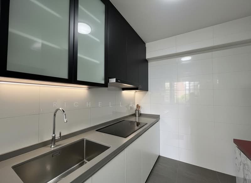 25A Saint George's Lane HDB Flat For Sale at S$ 730,000 | PropertyGuru Singapore - Kitchen