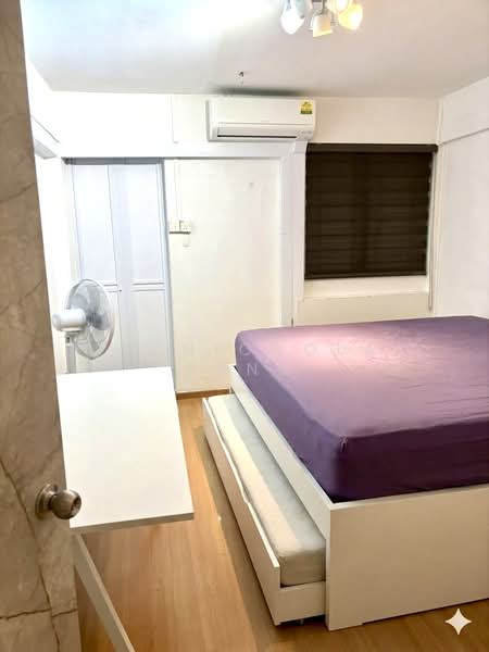 327 Hougang Avenue 5 HDB Flat For Sale at S$ 660,000 | PropertyGuru Singapore - Bedroom