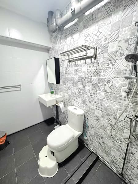 177 Lompang Road HDB Flat For Sale at S$ 833,338 | PropertyGuru Singapore - Bathroom