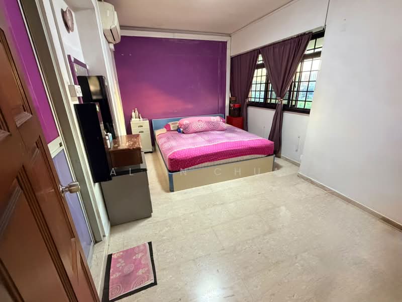 892B Woodlands Drive 50, 892B Woodlands Drive 50, 4 Bedrooms, 1,302 sqft, HDB Flat For Sale, by Alvin Chua, 500077268 - master Bedroom - PropertyGuru.com.sg