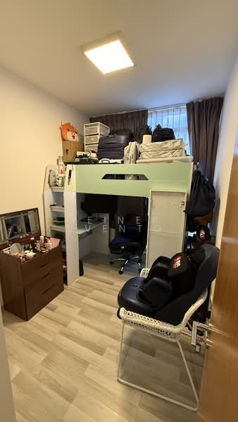 La Fiesta Condominium For Sale at S$ 1,328,888 | PropertyGuru Singapore - Bedroom