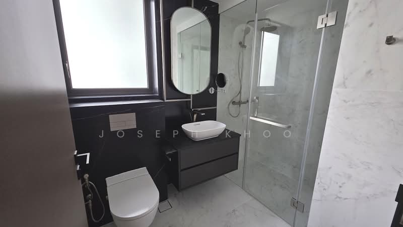 One Bernam, 1 Bernam Street, 3 Bedrooms, 1,421 sqft, Condominium For Rent, by Joseph Khoo, 500077293 - Master Bathroom - PropertyGuru.com.sg