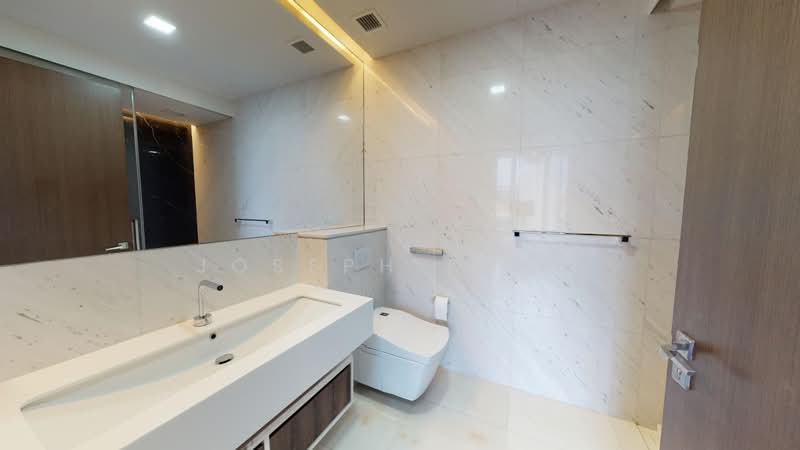 The Scotts Tower, 38 Scotts Road, 2 Bedrooms, 840 sqft, Condominium For Rent, by Joseph Khoo, 500077299 - Master Bathroom - PropertyGuru.com.sg