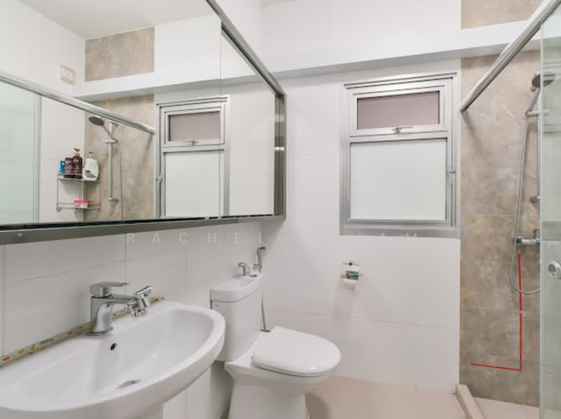 228B Ang Mo Kio Street 23 HDB Flat For Sale at S$ 1,099,000 | PropertyGuru Singapore - Bathroom
