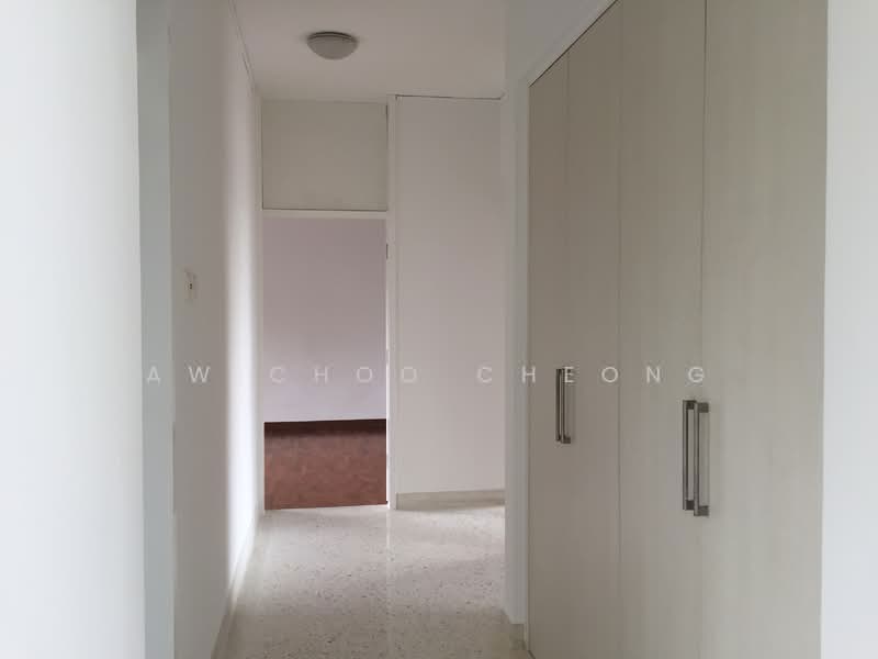 Cavenagh Court Apartment For Sale at S$ 3,880,000 | PropertyGuru Singapore - Corridor