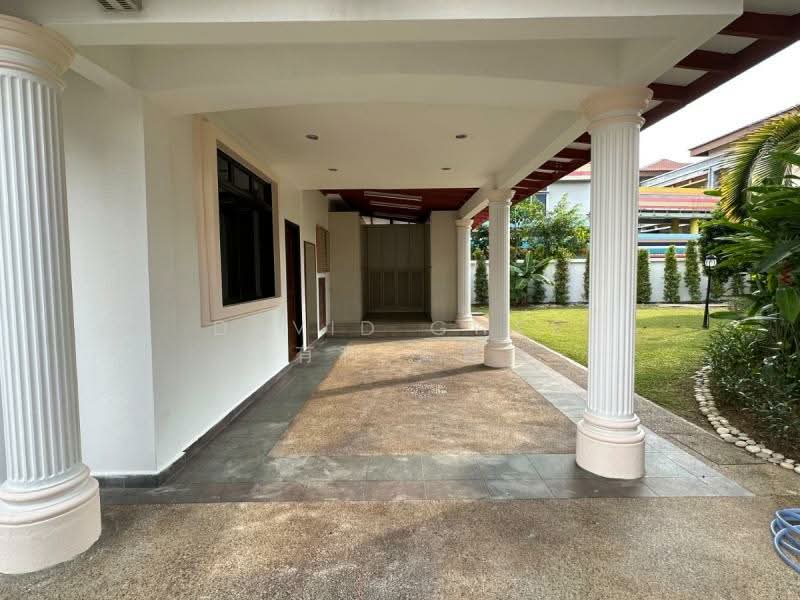 20m Frontage Move in Cond Big Garden Park 7 cars 1 Km Nyps Call davidgwee 81394988 Now! Detached House For Sale at S$ 19,800,000 | PropertyGuru Singapore - Exterior