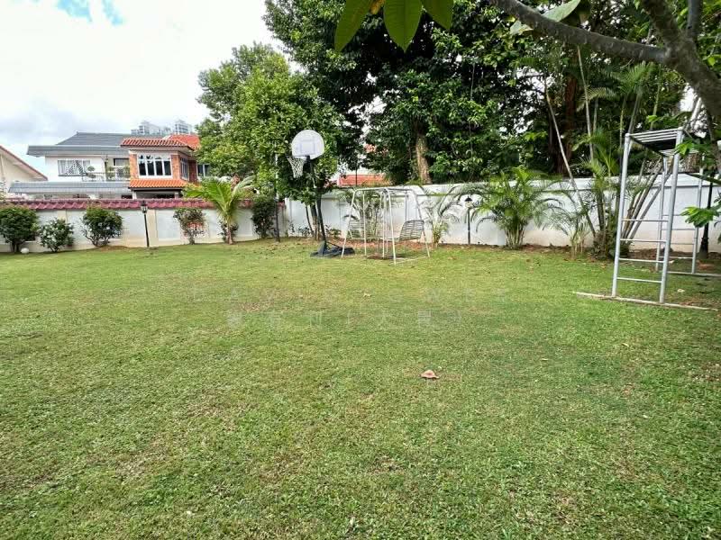 20m Frontage Move in Cond Big Garden Park 7 cars 1 Km Nyps Call davidgwee 81394988 Now! Detached House For Sale at S$ 19,800,000 | PropertyGuru Singapore - Garden