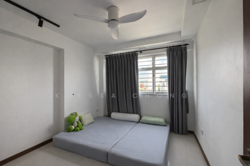 890B Tampines Avenue 1 HDB Flat For Sale at S$ 839,000 | PropertyGuru Singapore - Bedroom